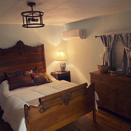 Boho-Chic Retreat - Unit 3 Apartman Bloomington Kültér fotó
