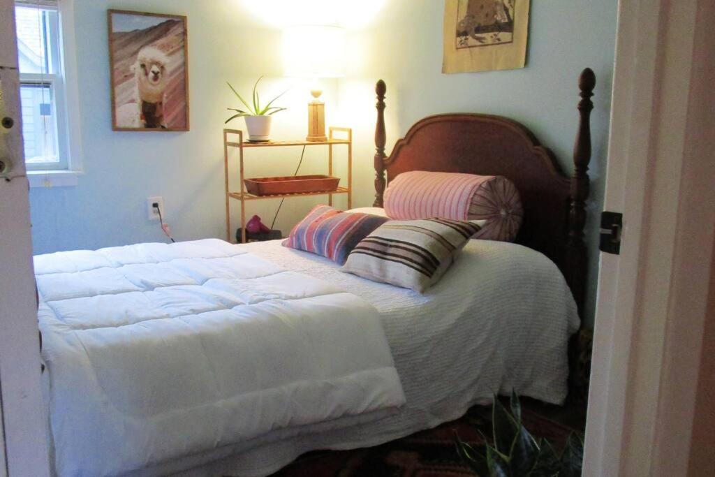 Boho-Chic Retreat - Unit 3 Apartman Bloomington Kültér fotó