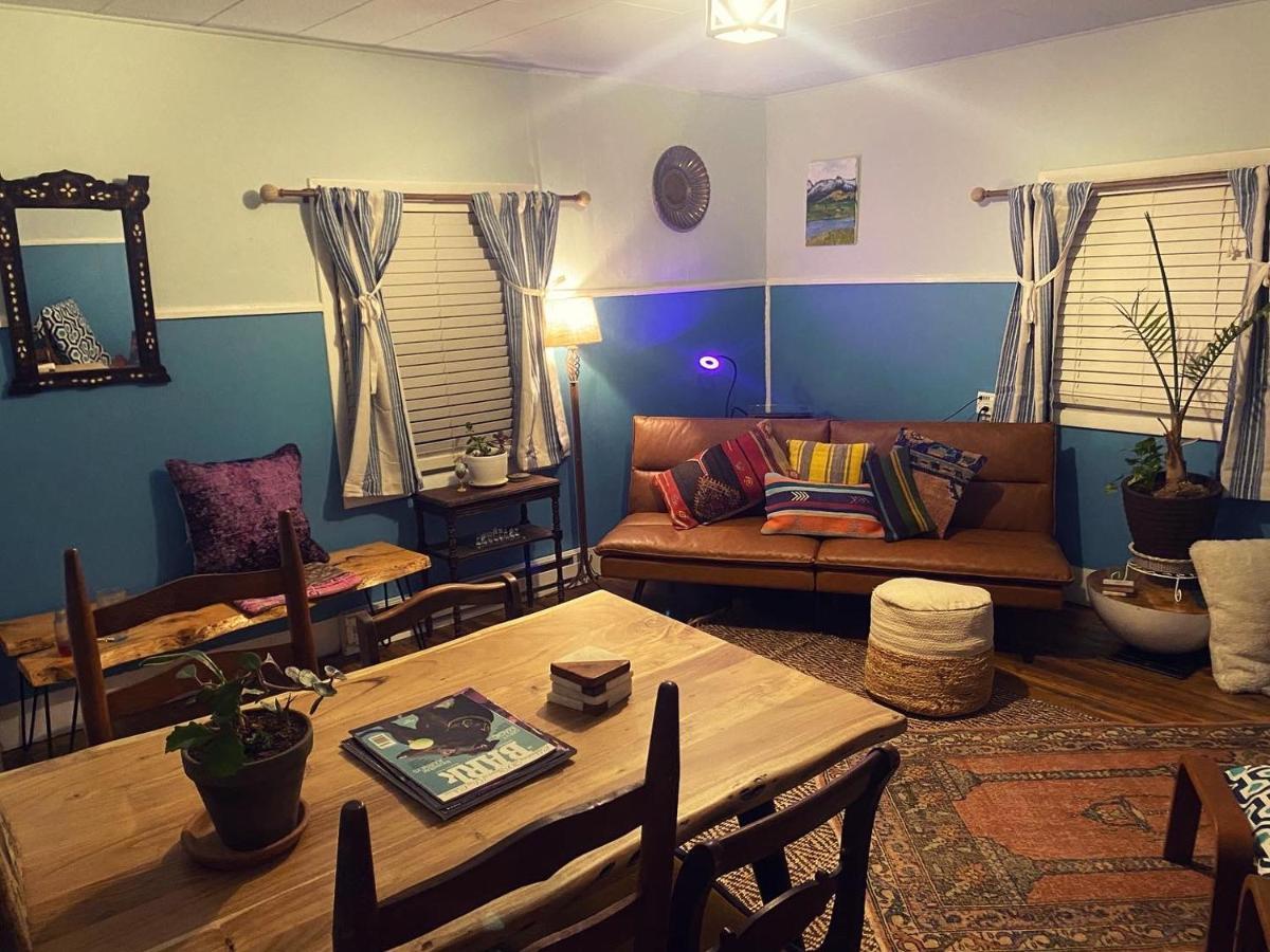Boho-Chic Retreat - Unit 3 Apartman Bloomington Kültér fotó