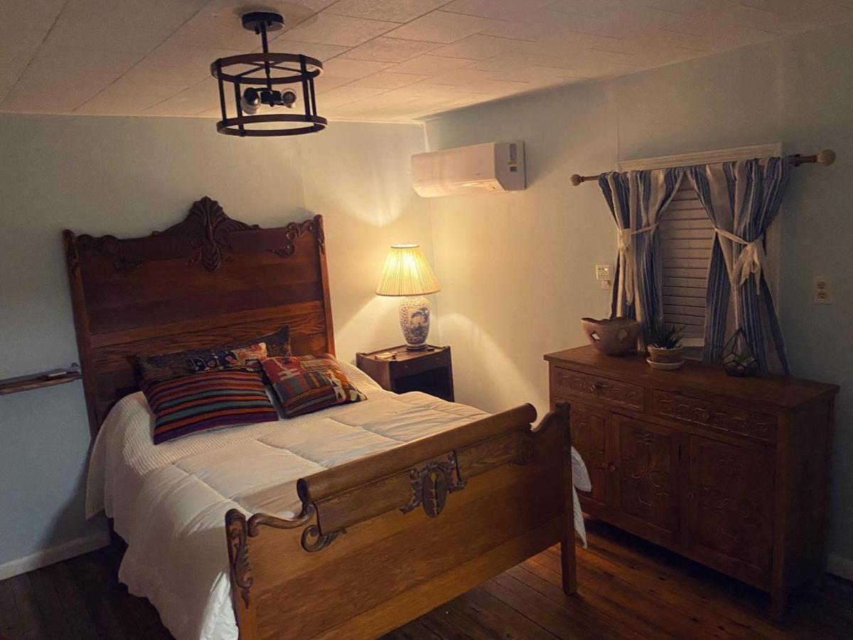 Boho-Chic Retreat - Unit 3 Apartman Bloomington Kültér fotó